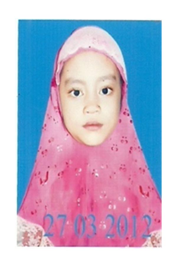 The income is about 30,000 Reil (about7.50 US$) per day. Ilyeh has been admitted to the Ummu Aiman Orphan House on 28 March 2012. - Publication3